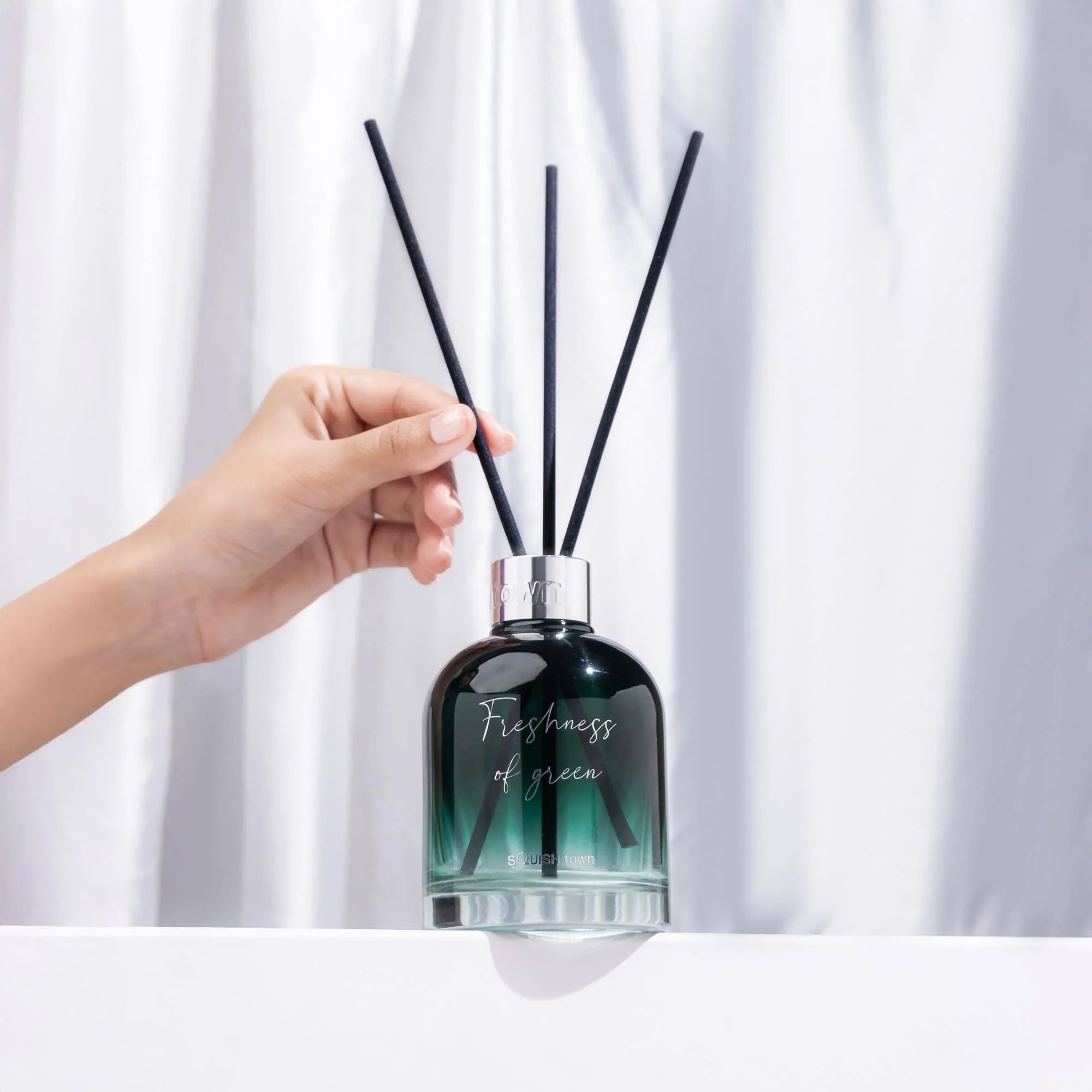 Freshness of green Reed Diffuser 200ml – Squish Town Private Limited